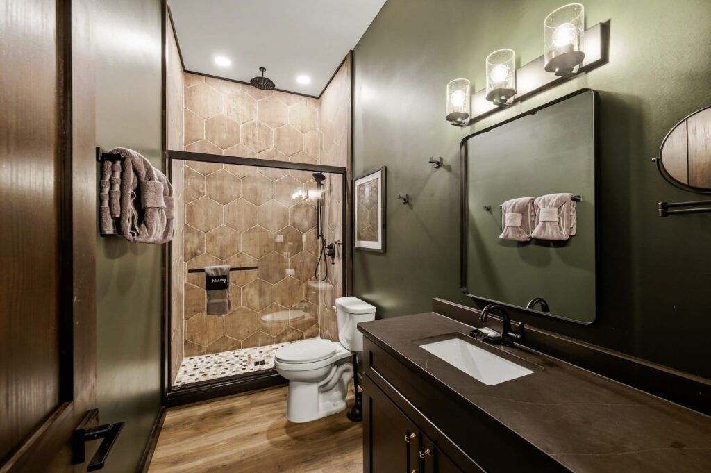 Summit After Dark bathroom