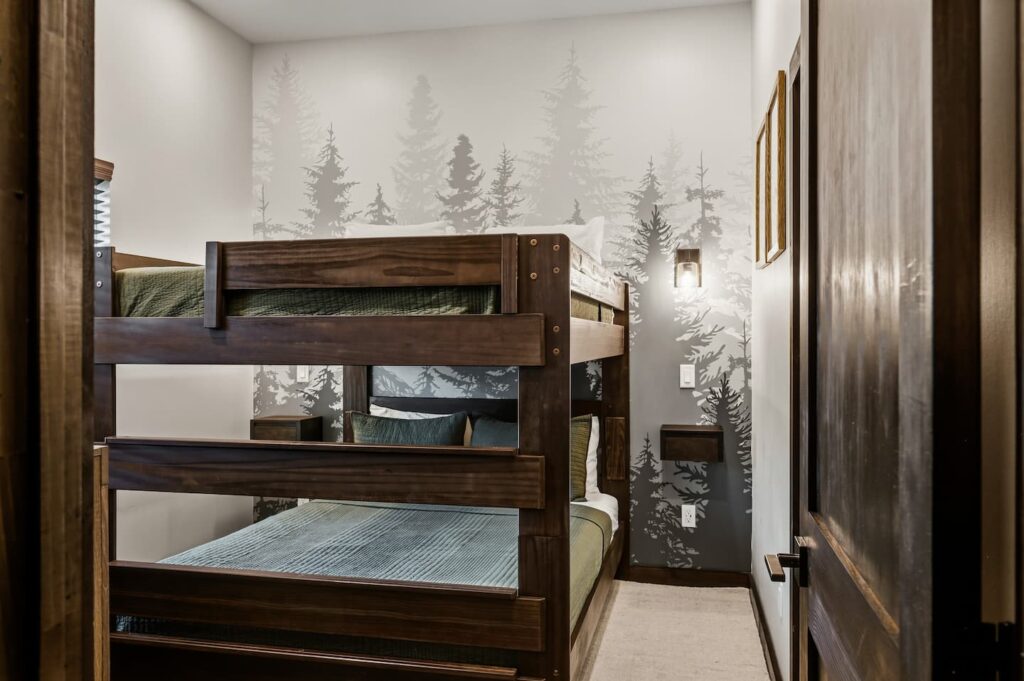 Summit After Dark queen bunk suites