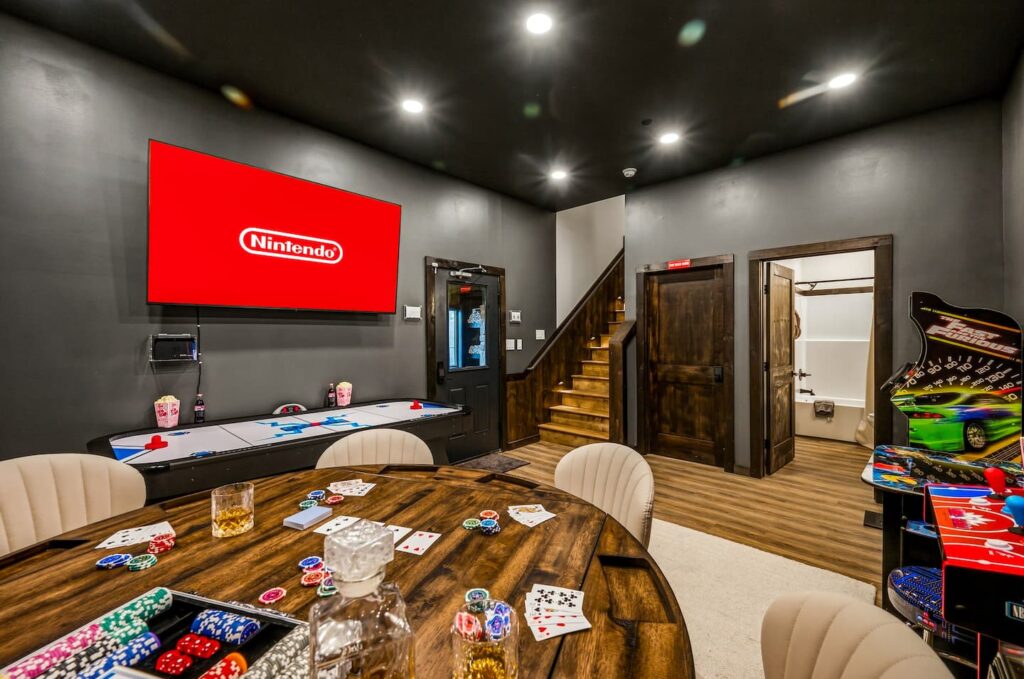 Summit After Dark Challenge Room arcade