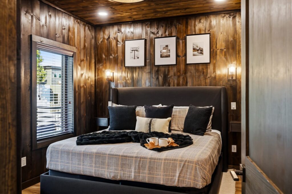 Summit After Dark King Suite 1