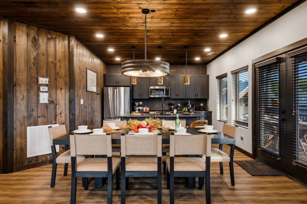 Summit After Dark dining area