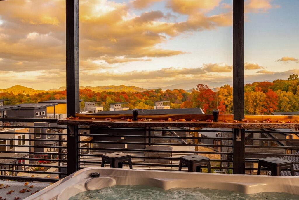 Summit After Dark – Rooftop Hot Tub